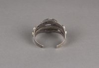 Navajo%20artist%2C%20%3Cb%3E%3Ci%3E%20Bracelet%3C%2Fi%3E%3C%2Fb%3E%2C%20ca.%201930%2C%20turquoise%20and%20silver%2C%20The%20Elizabeth%20Cole%20Butler%20Collection%2C%20no%20known%20copyright%20restrictions%2C%202013.38.16